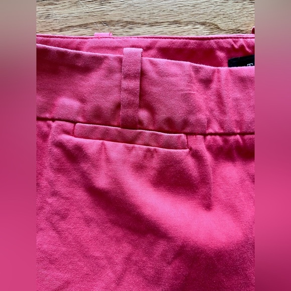 Talbots | Red Signature Cropped
Pant. Size 10 - Picture 2 of 9